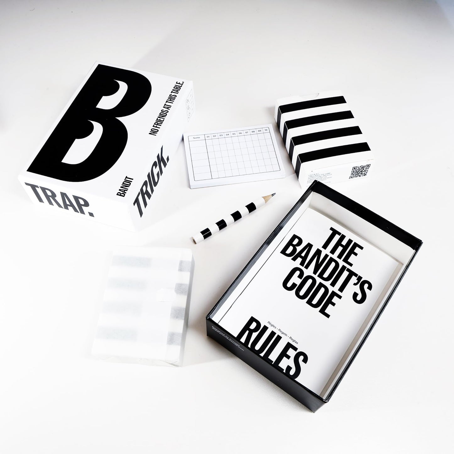 BANDIT – Juego de cartas familiar y juegos de mesa para adultos y niños – Estrategia, memoria y bluff – De 2 a 6 jugadores – Rápido y divertido – Formato compacto – Ideal para viajes y regalo original