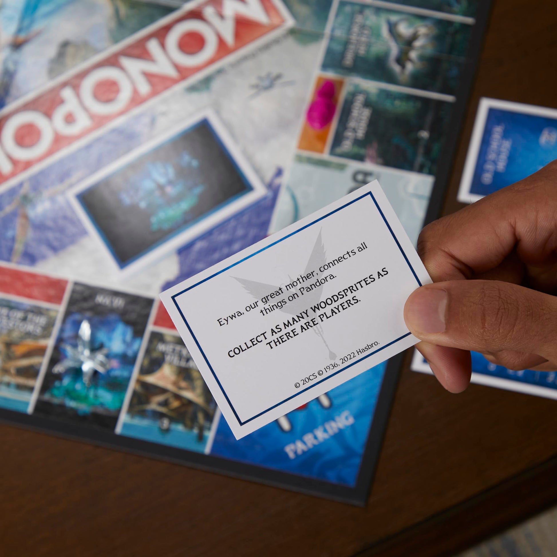 Cartas de propiedades y cartas especiales de Monopoly Avatar